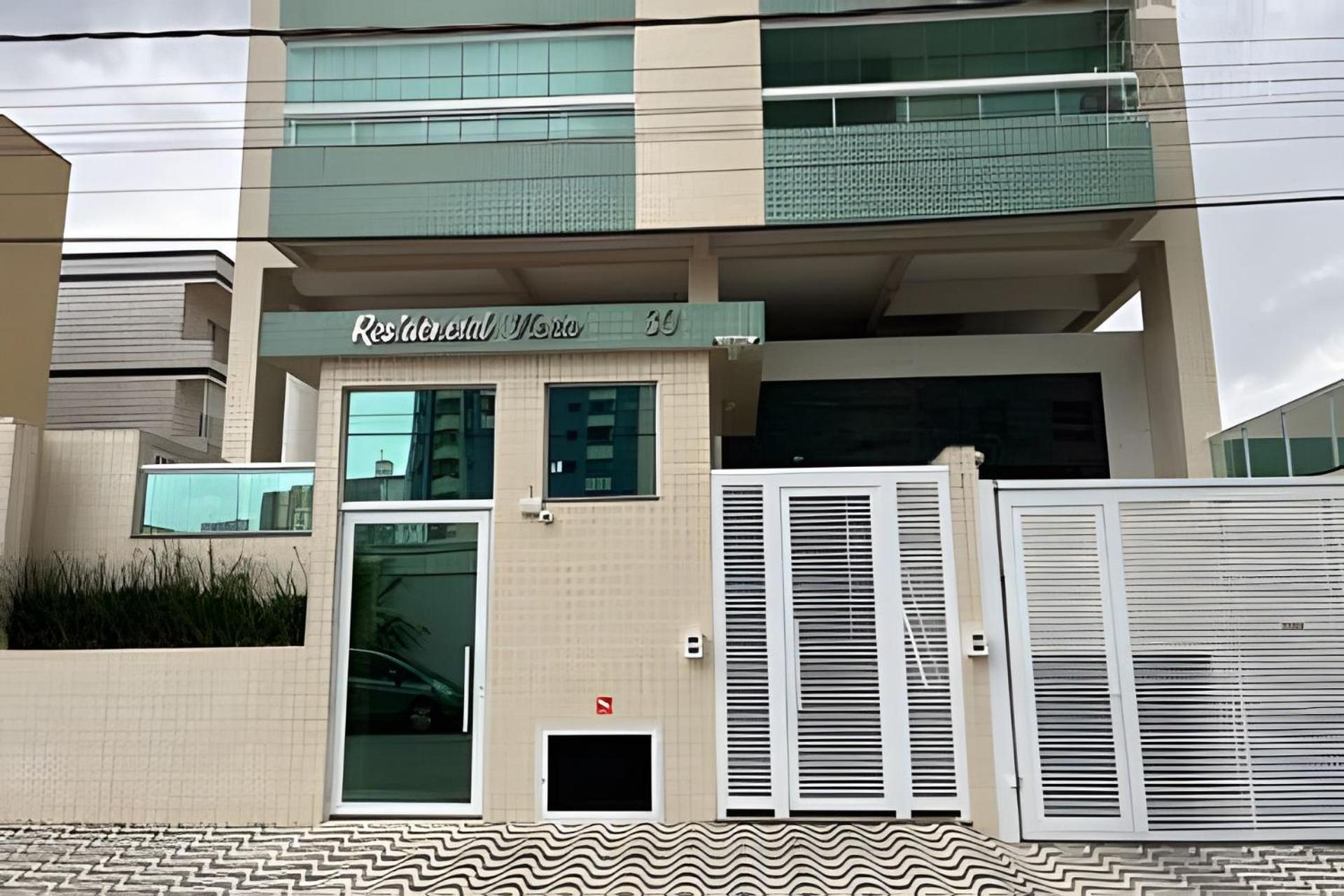 Apartamento Varanda E Churrasqueira Pe Na Areia Pg Praia Grande  Buitenkant foto